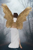 Alas de ángel de hada de mariposa de plumas doradas grandes, color dorado para disfraz de Halloween, alas para hombres, mujeres y adultos L - SACASUSA